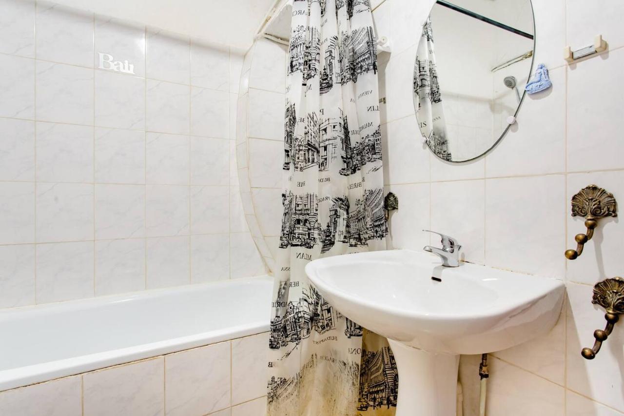 Room Rental In Apartment In Marsilya Dış mekan fotoğraf