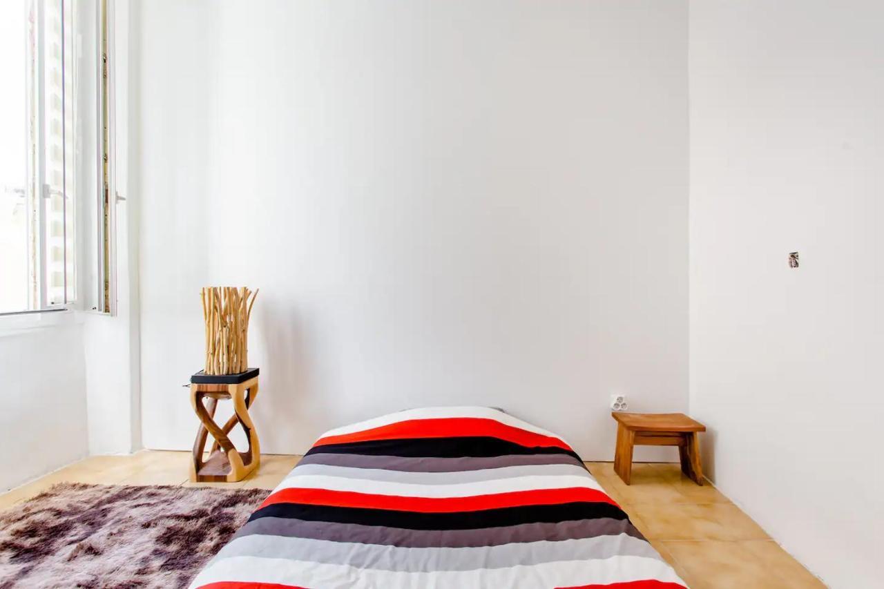 Room Rental In Apartment In Marsilya Dış mekan fotoğraf